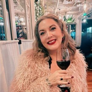 Meet your Posher, Christy